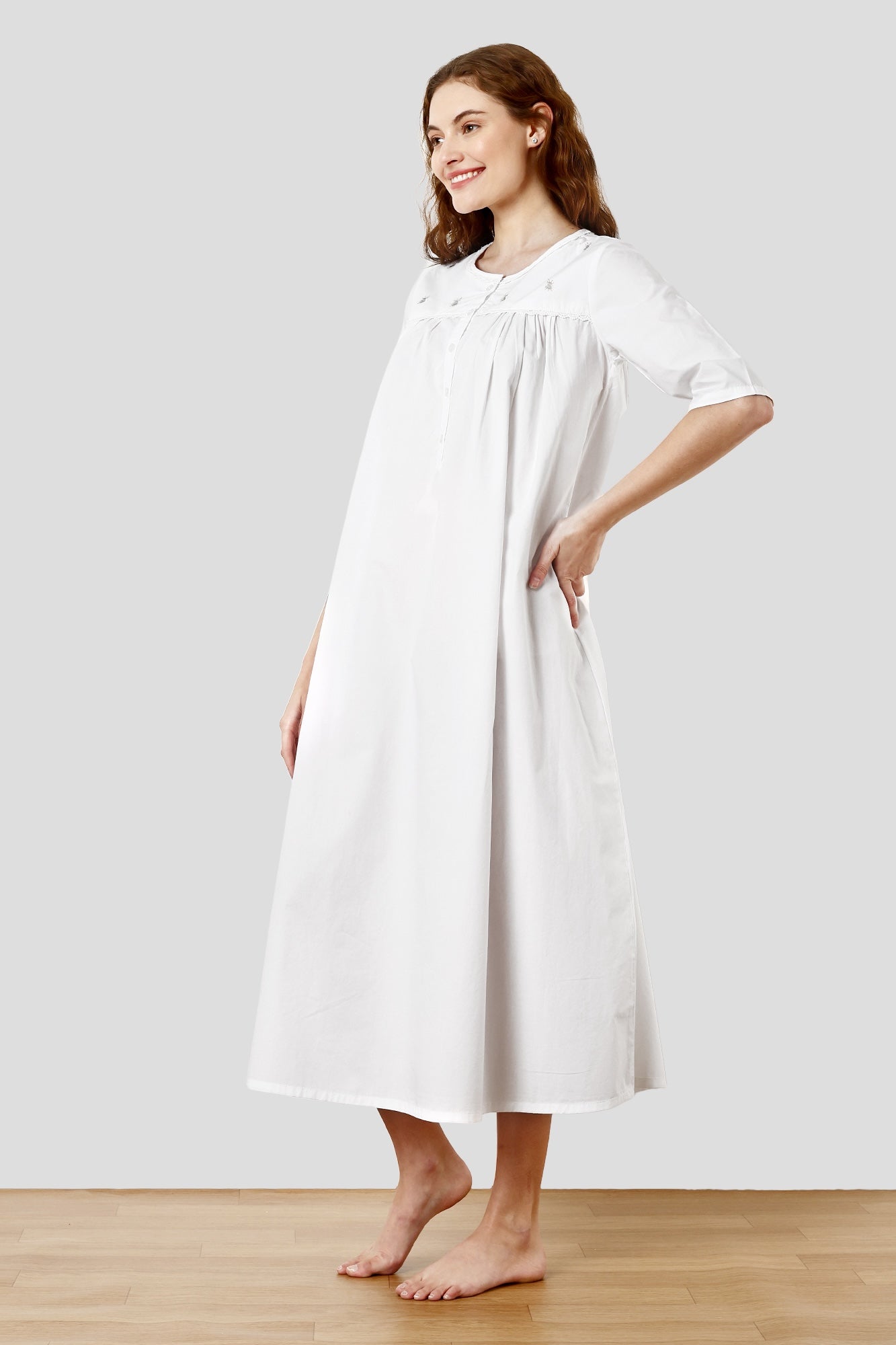 SHAEWE White Cotton Classic Women Nightgown 5070 HESTIA - White Night Dresses