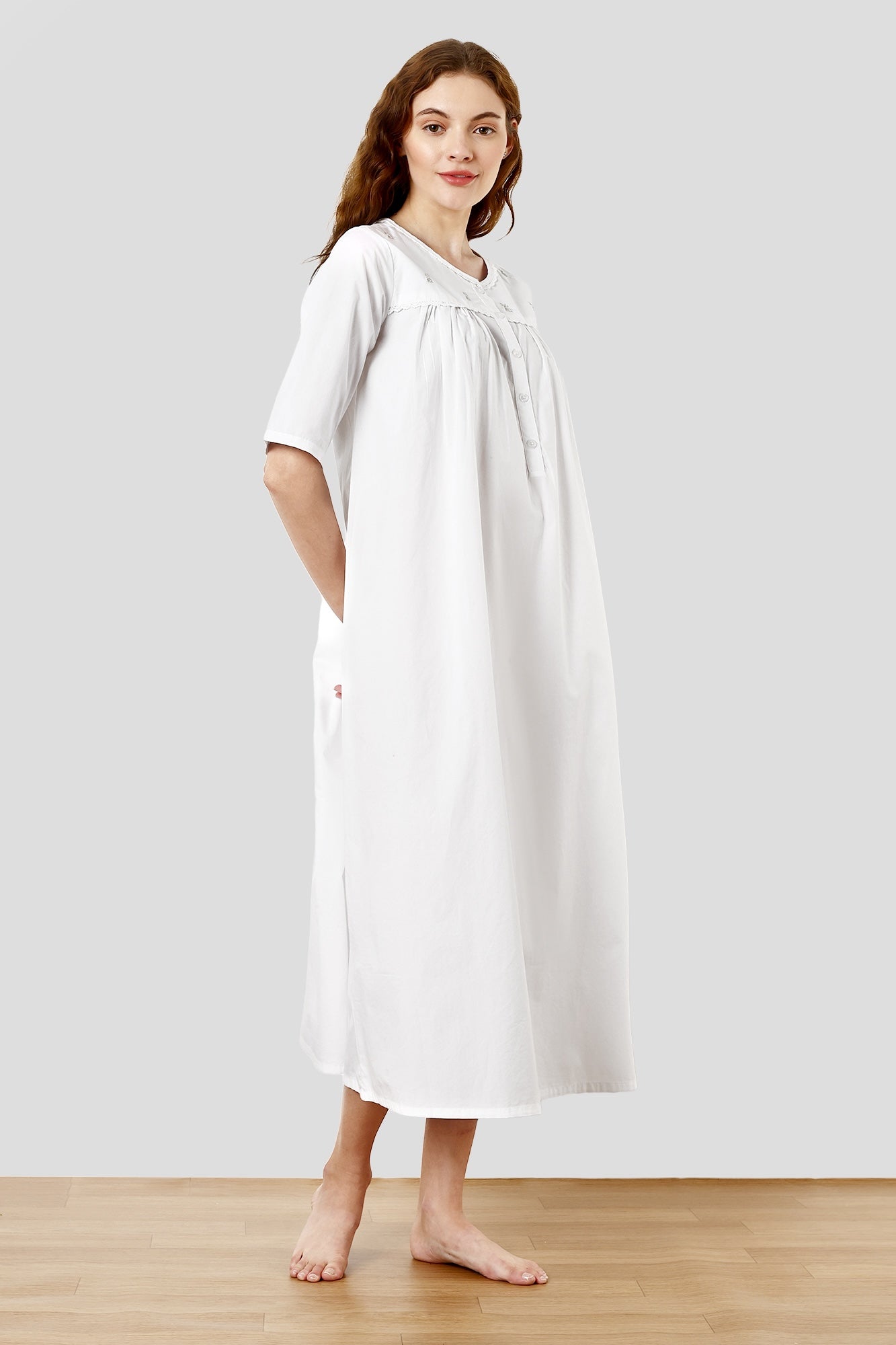 SHAEWE White Cotton Classic Women Nightgown 5070 HESTIA - White Night Dresses
