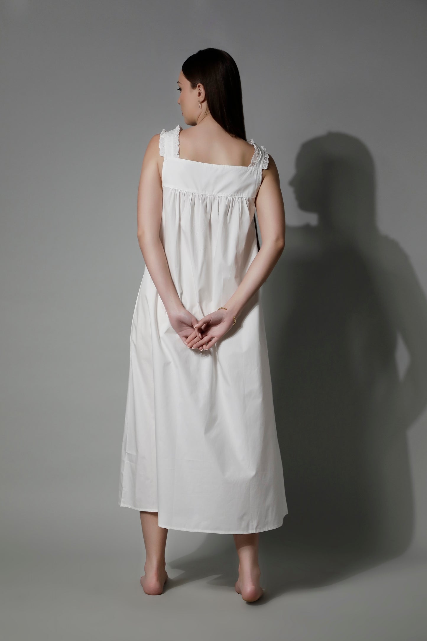 SHAEWE White Sleeveless Women Nightgown 5090 IRIS - White Cotton Night Dresses