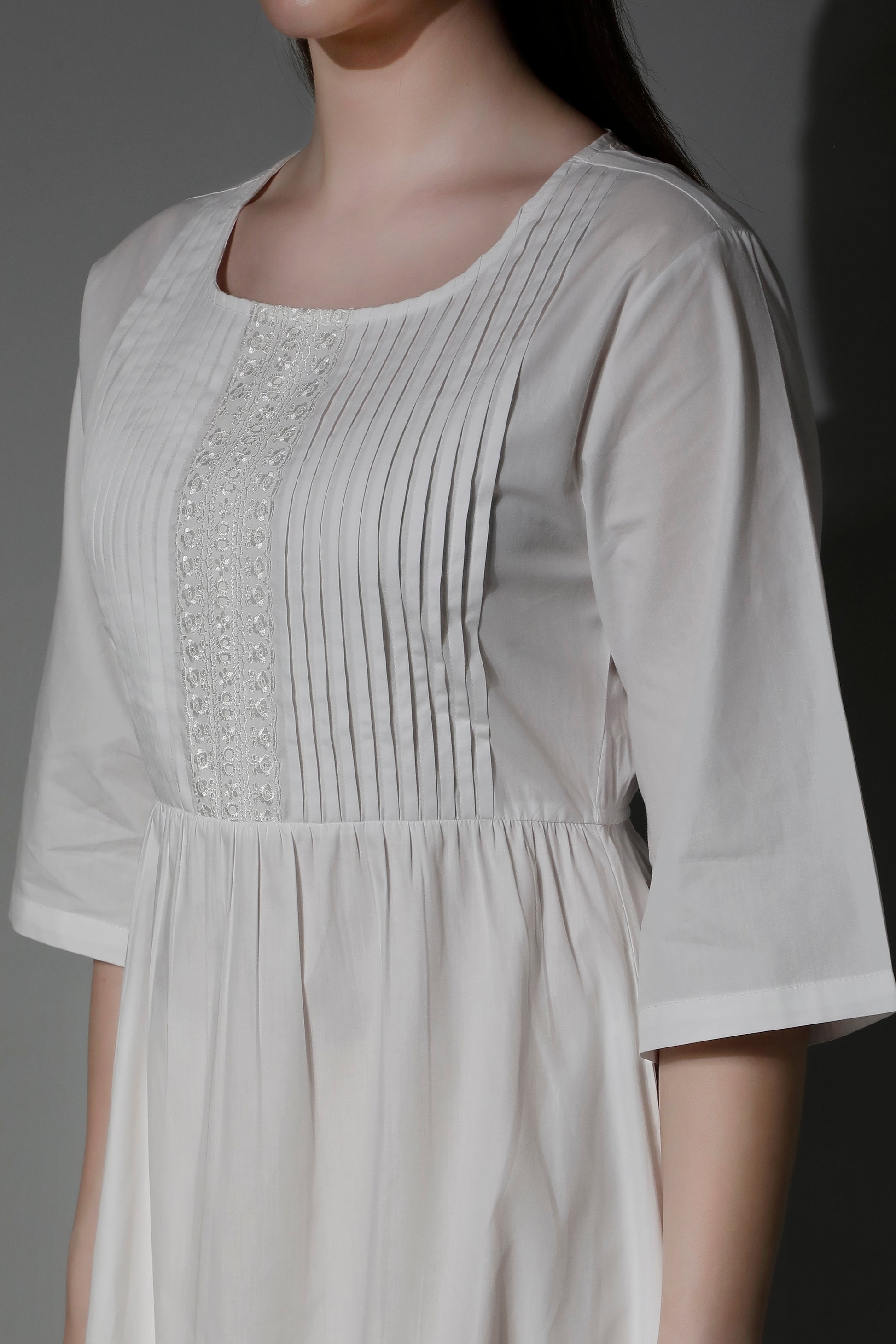 SHAEWE White Classic Women Nightgown APHRODITE - White Night Dresses