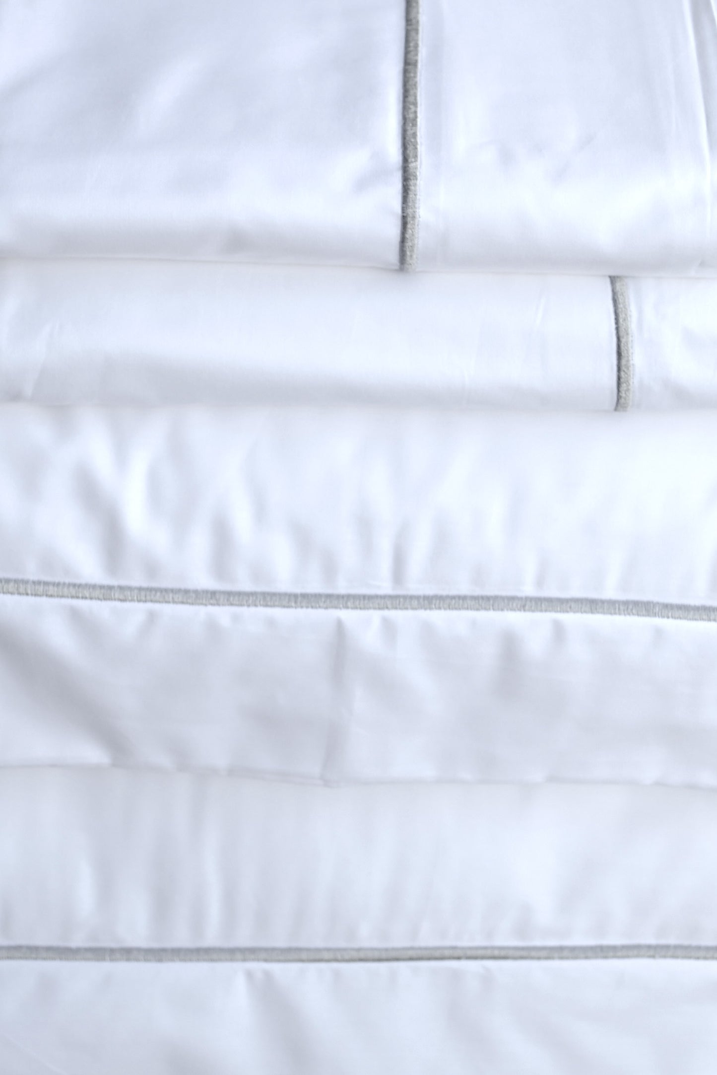 SIGNATURE - 300TC Cotton Percale Bed Sheet (w/ 4 Pillowcase)