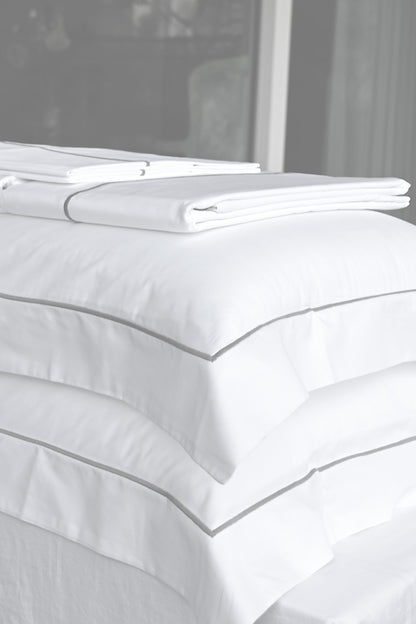 SIGNATURE - 300TC Cotton Percale Bed Sheet (w/ 4 Pillowcase)